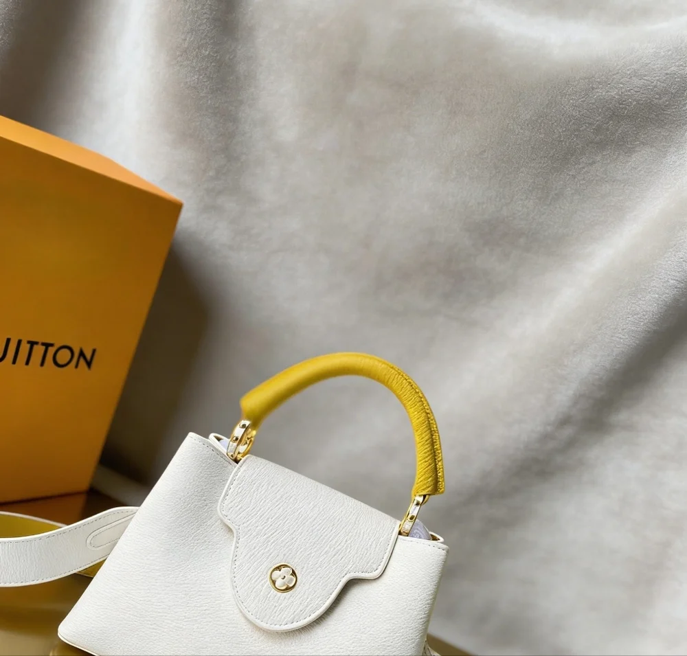 Louis Vuitton Capucines BB White - Picture 2 of 6